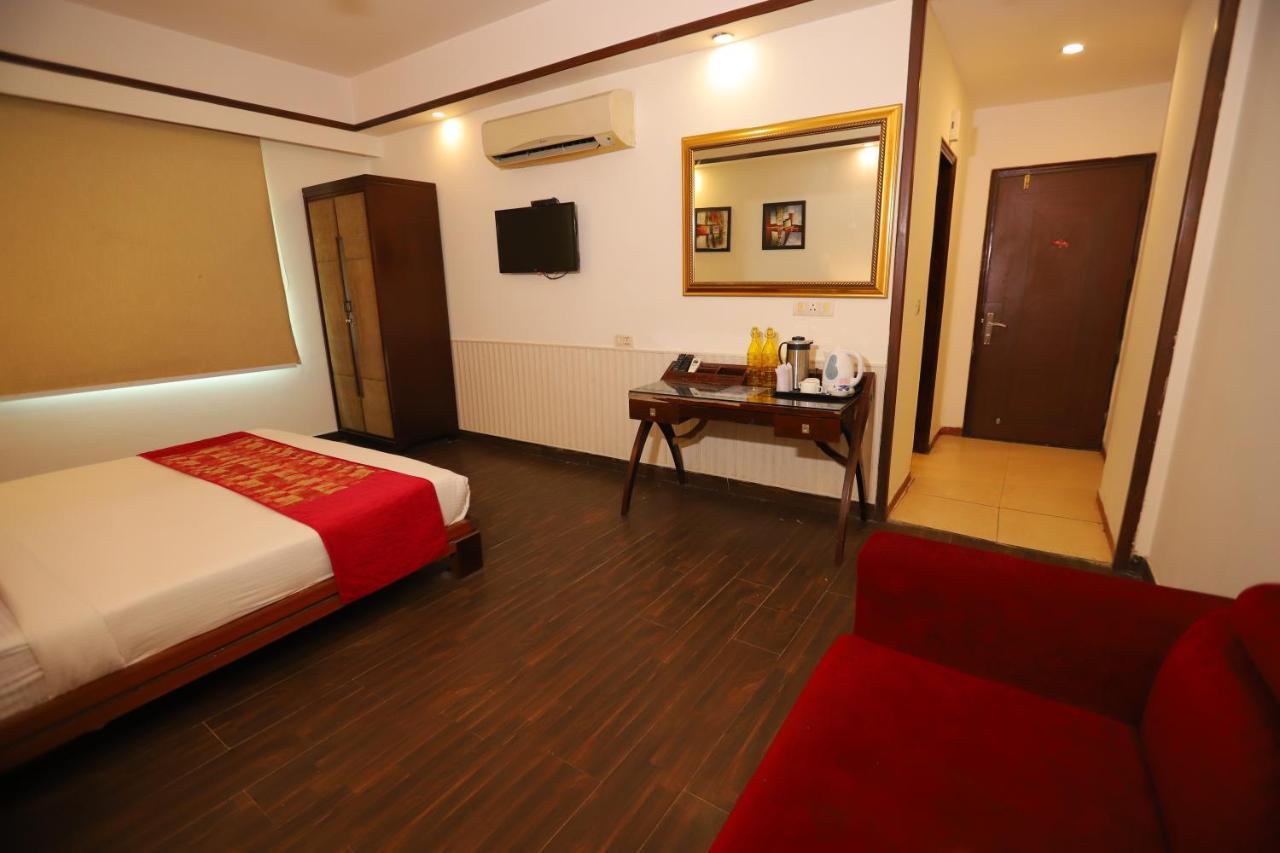 The Picasso Residency - Naraina New Delhi Hotel Exterior photo