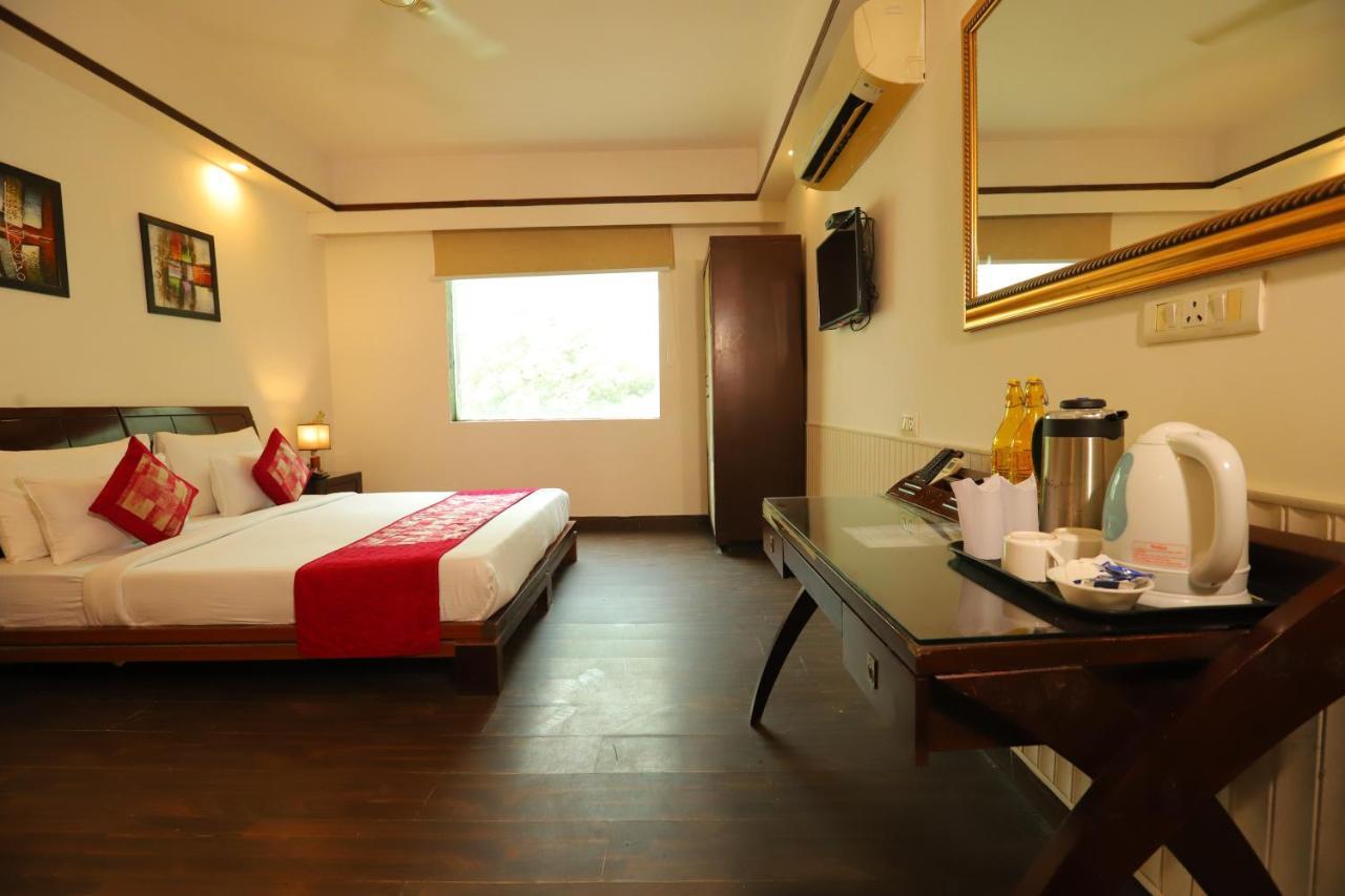 The Picasso Residency - Naraina New Delhi Hotel Exterior photo