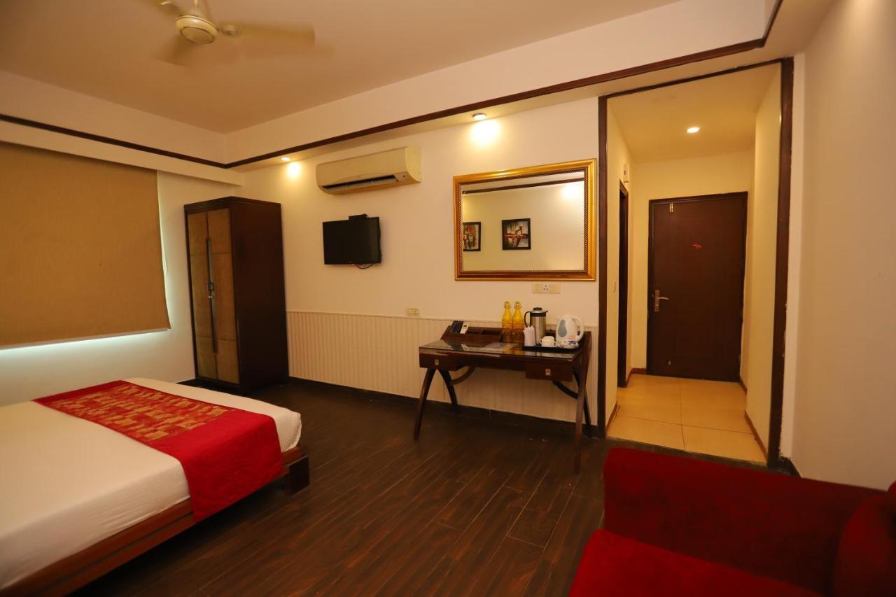 The Picasso Residency - Naraina New Delhi Hotel Exterior photo